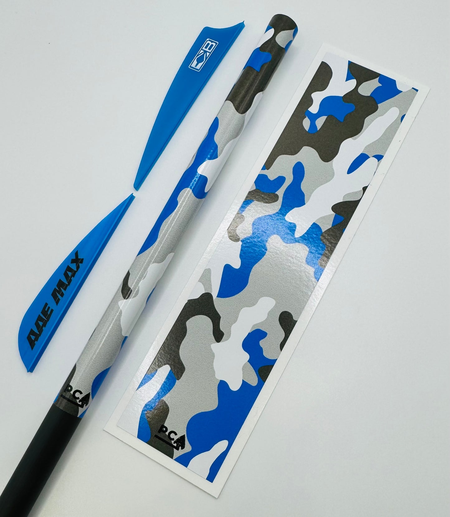 Blue x Grey x White (AAE Blue + Grey & Bohning Satin Blue) - TWISTED CAMO Series Arrow & Bolt Wrap