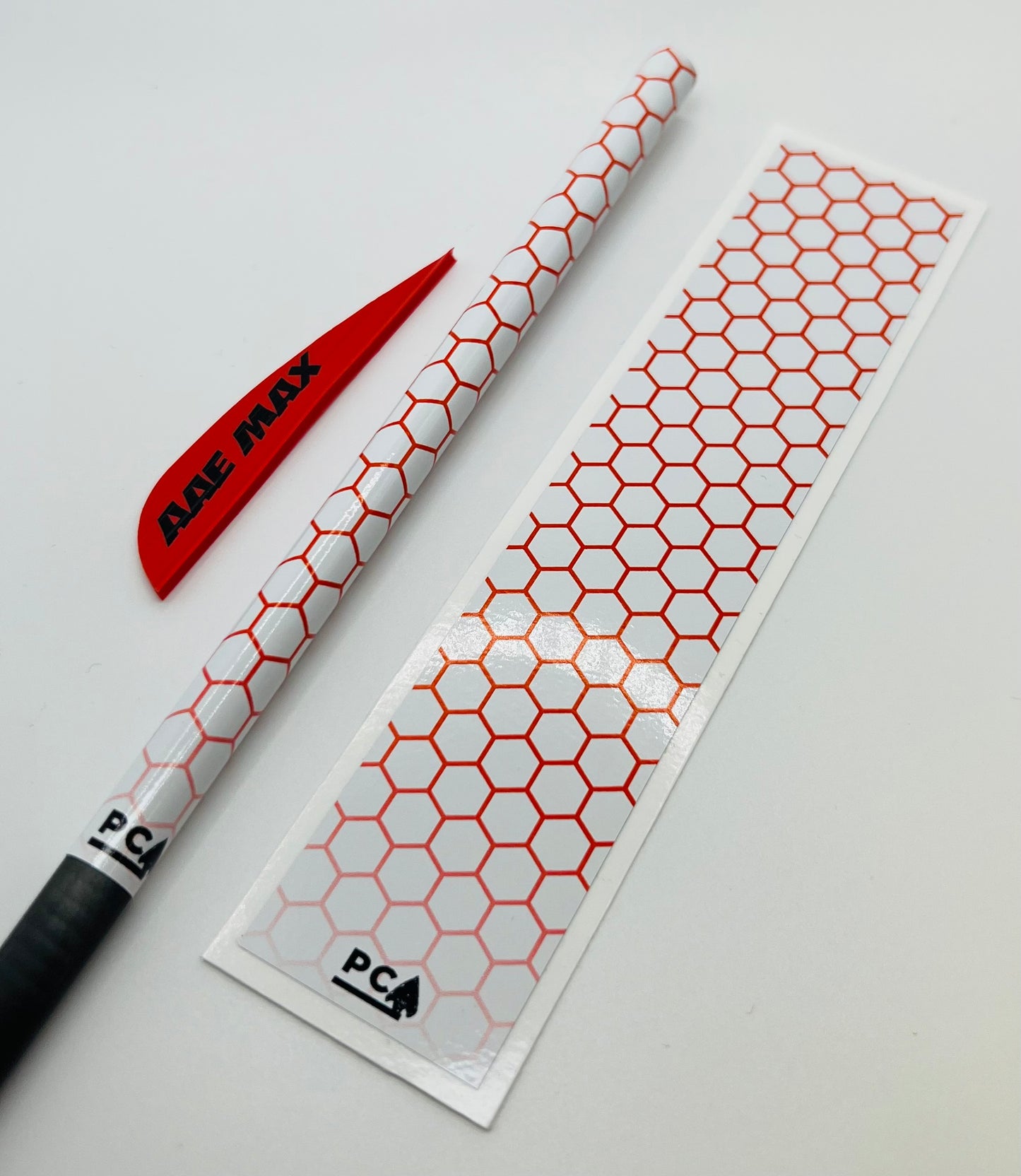 Red on White (AAE Red) - HEX Series Arrow & Bolt Wrap