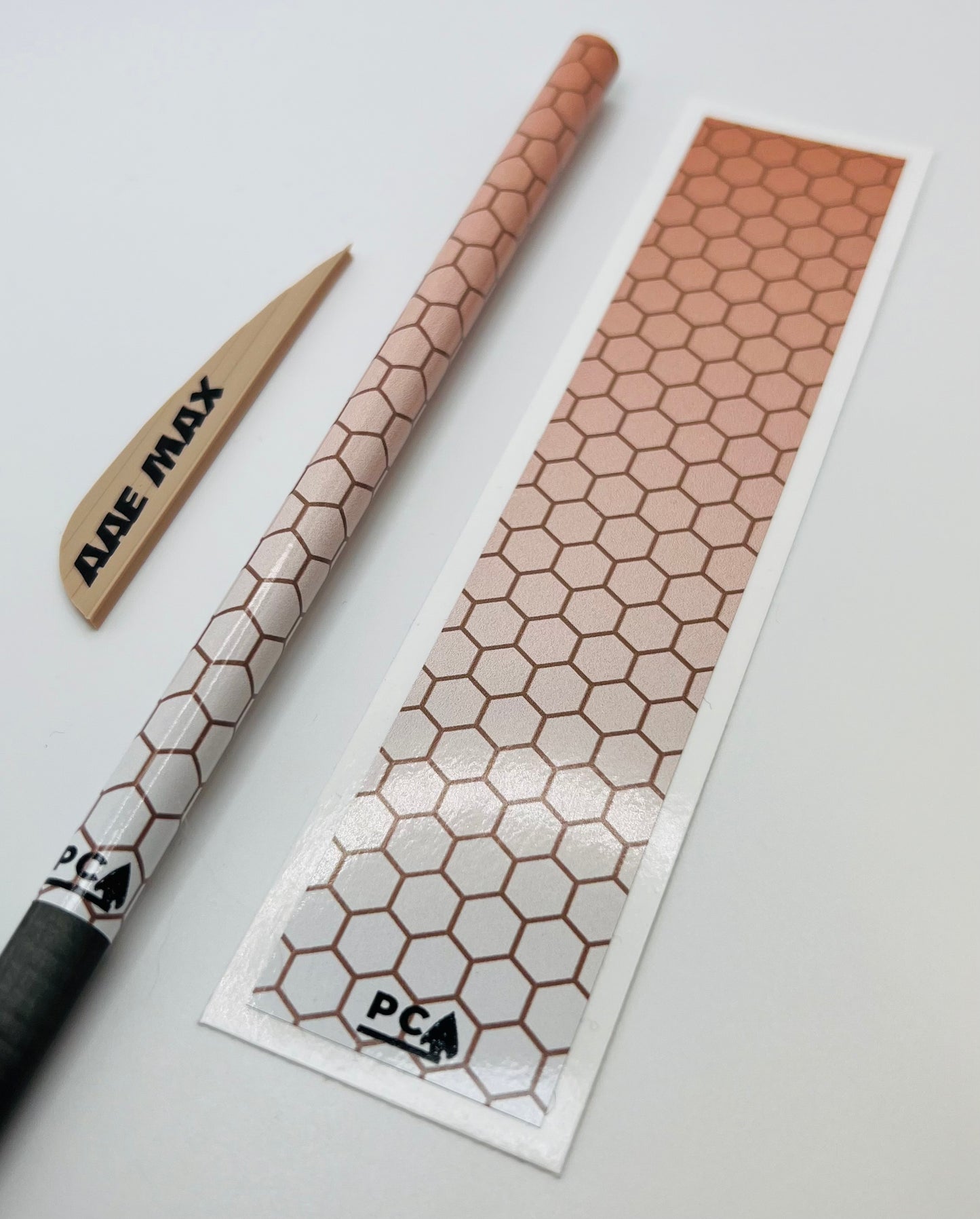 Tan x White (AAE Sand) - HEX FUSION Series Arrow & Bolt Wrap