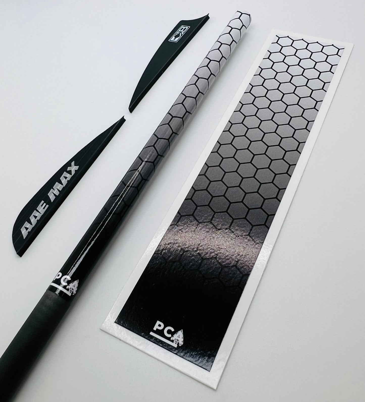 Black x White - HEX FUSION Series Arrow & Bolt Wrap