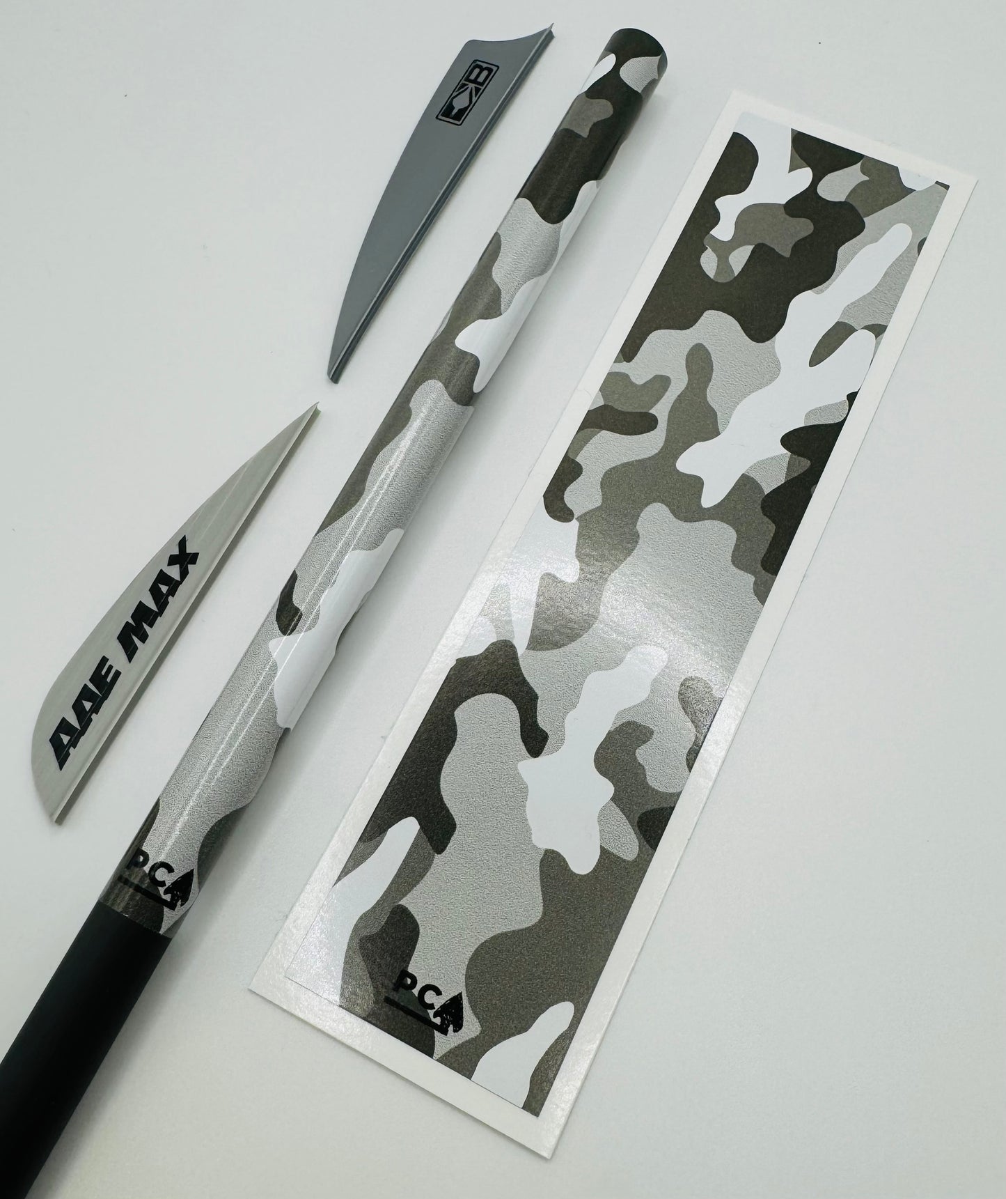 Light Grey x White (AAE Grey) TWISTED CAMO Series Arrow & Bolt Wrap