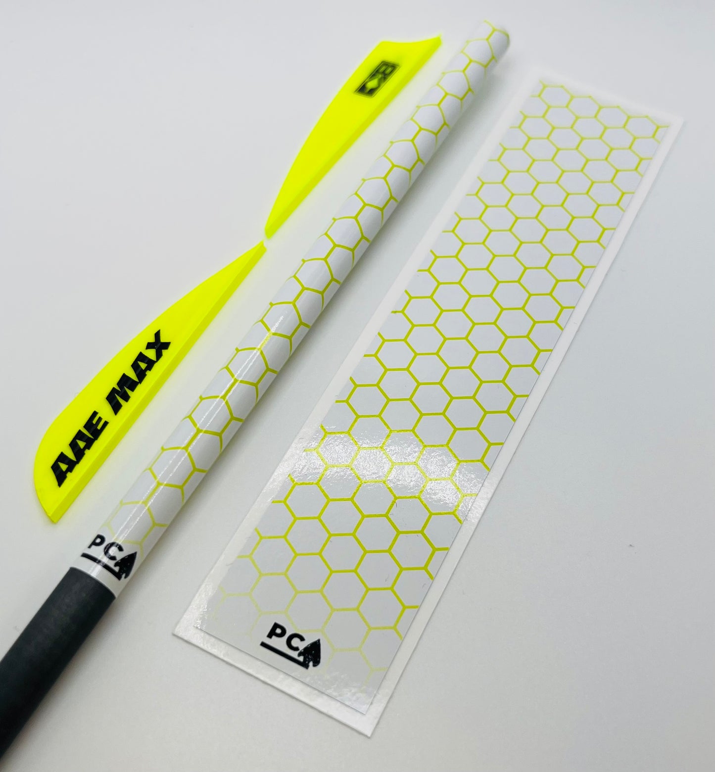 Flo Yellow on White Gloss (AAE Yellow/Bohning Neon Yellow) - HEX Series Arrow & Bolt Wrap