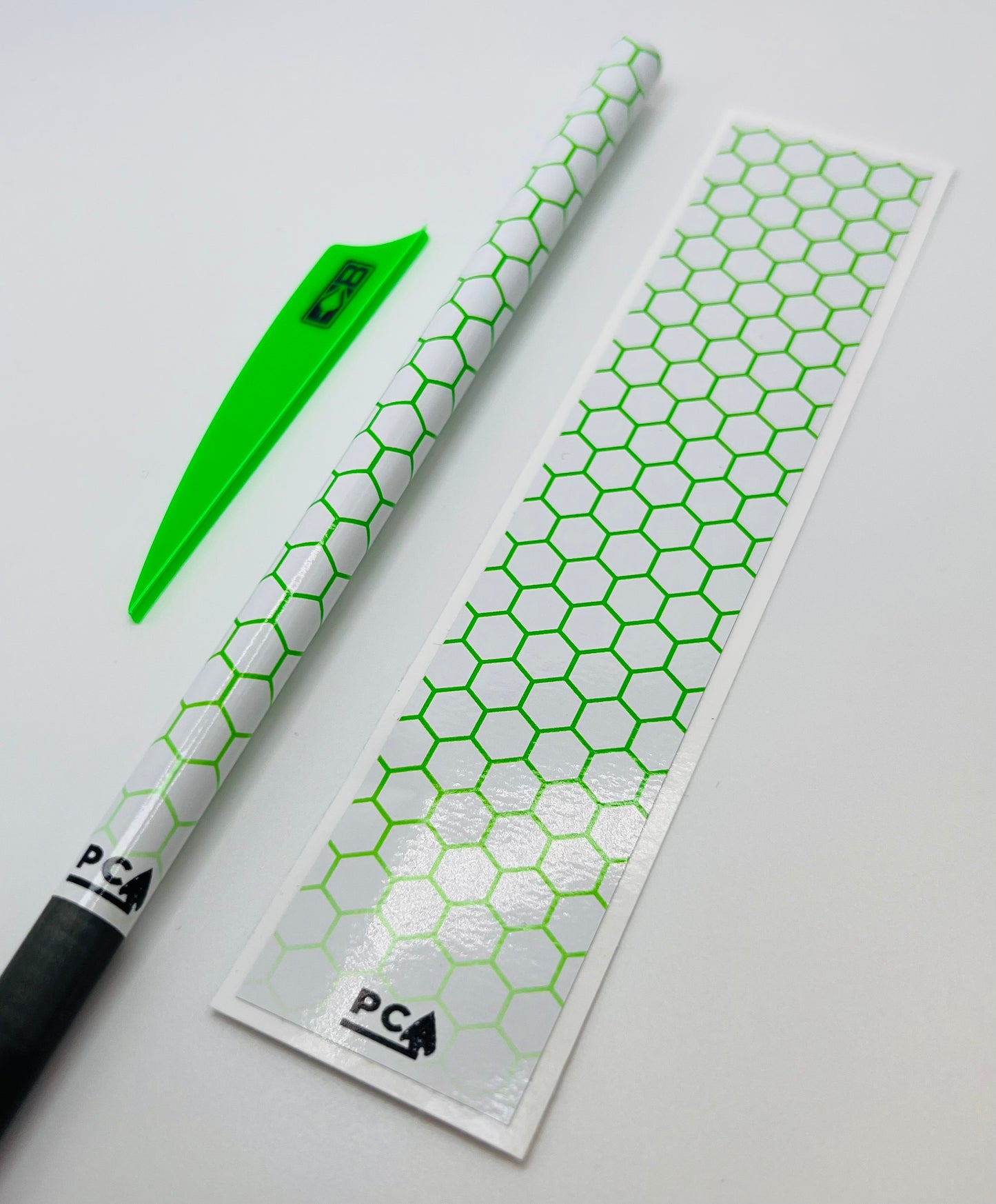 Green on White Gloss (Bohning Neon Green) - HEX Series Arrow & Bolt Wrap