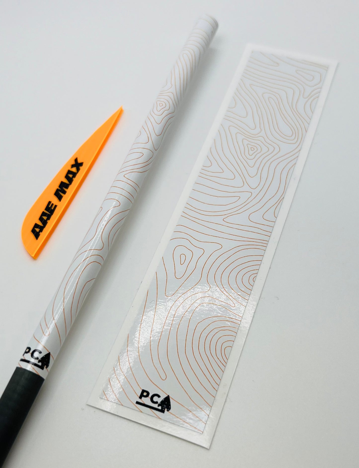 Light Orange on White Gloss (AAE Sunset Gold) - TOPO LITE Series Arrow & Bolt Wrap