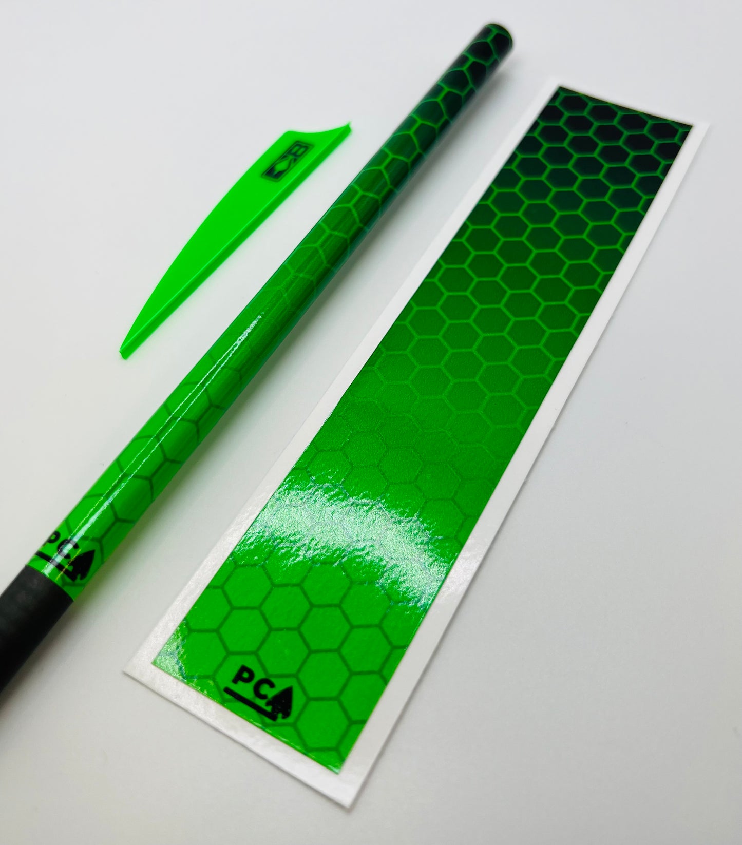 Green x Black Gloss (Bohning Neon Green) - HEX FUSION Series Arrow & Bolt Wrap