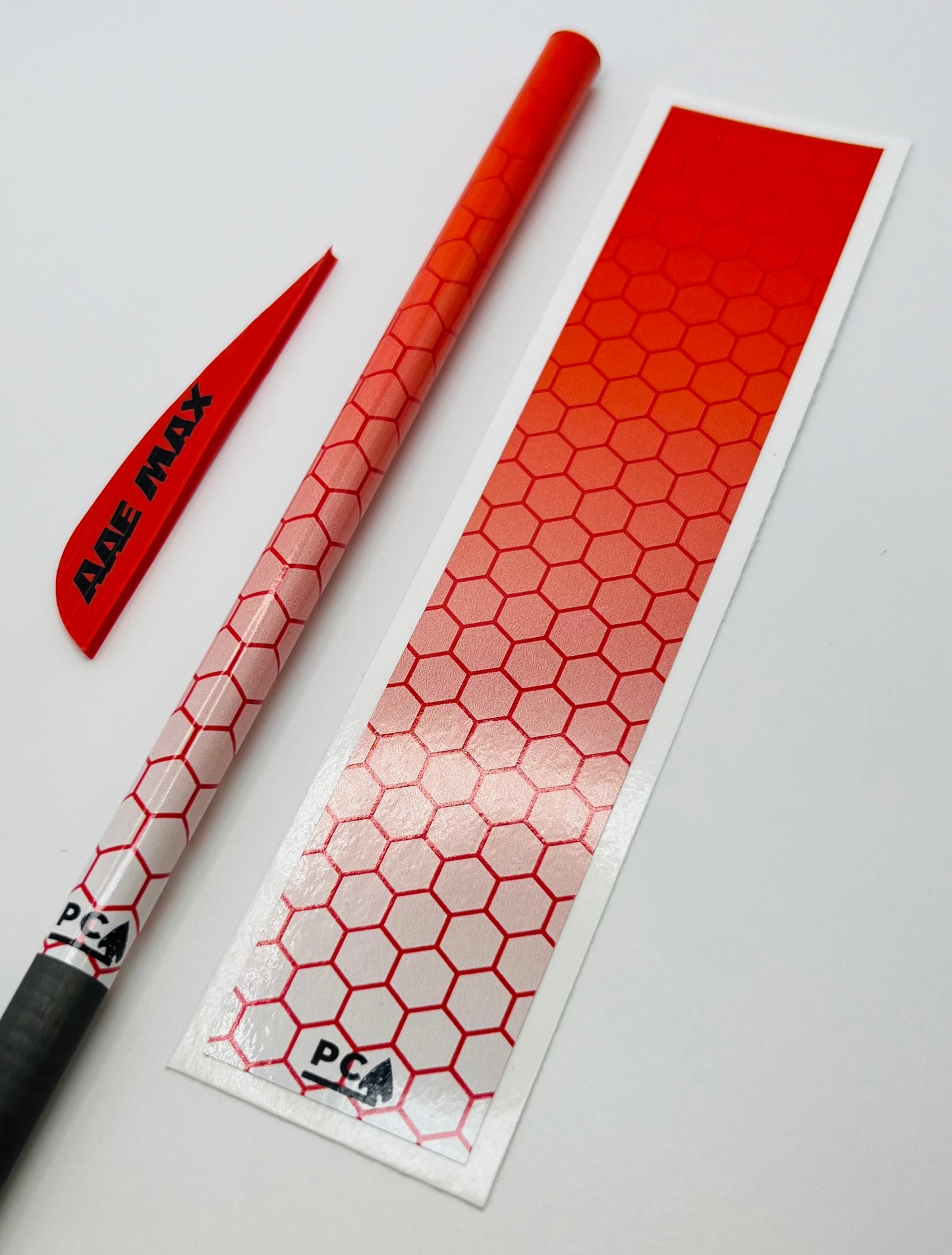 Red x White Gloss (AAE Red) - HEX FUSION Series Arrow & Bolt Wrap